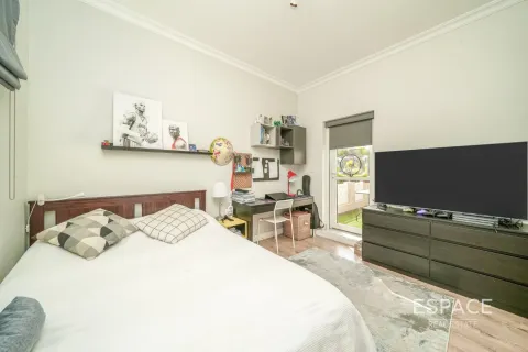 Vila di Meadows, Dubai, UEA 3 kamar tidur, 287 m2 nomor 649649 - foto 14