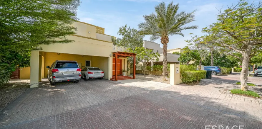 Vila di Meadows, Dubai, UEA 3 kamar tidur, 287 m2 nomor 649649
