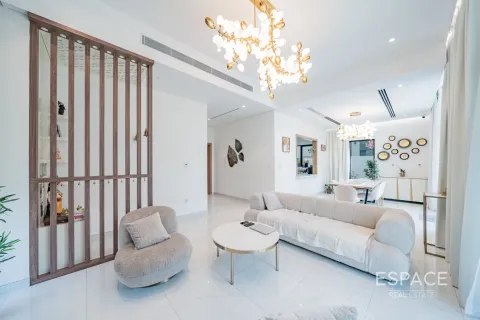 Villa te koop in Al Furjan, Dubai, VAE 4 slaapkamers, 323 vr.m., nr 649650 - foto 3