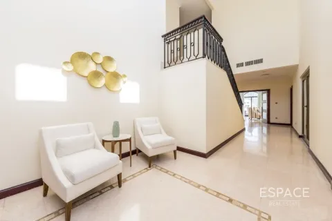Vila di Palm Jumeirah, Dubai, UEA 4 kamar tidur, 622 m2 nomor 649652 - foto 5