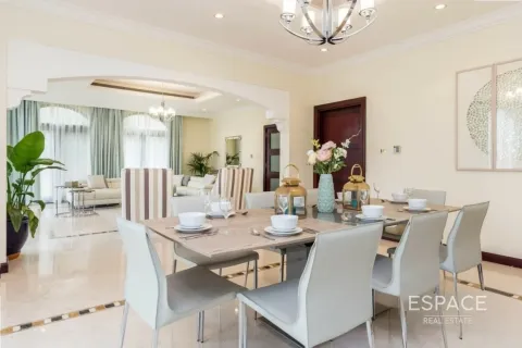 Vila di Palm Jumeirah, Dubai, UEA 4 kamar tidur, 622 m2 nomor 649652 - foto 3