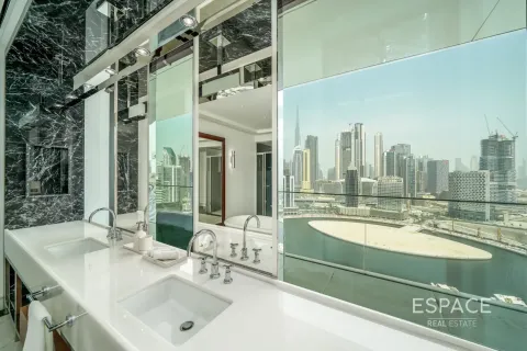 Tvåvåningshus till försäljning i Business Bay, Dubai, UAE 4 sovrum, 949 kvm Nr. 649653 - fotografi 13