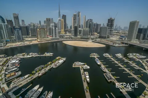 Tvåvåningshus till försäljning i Business Bay, Dubai, UAE 4 sovrum, 949 kvm Nr. 649653 - fotografi 1