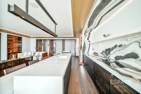 Tvåvåningshus till försäljning i Business Bay, Dubai, UAE 4 sovrum, 949 kvm Nr. 649653 - fotografi 12