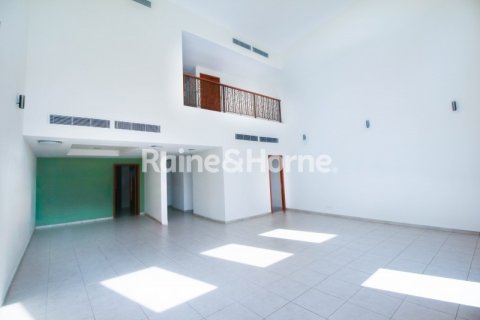Stadthaus zum Verkauf in Motor City, Dubai, VAE 4 Schlafzimmer, 373.5 m2 Nr. 578767 - Foto 3