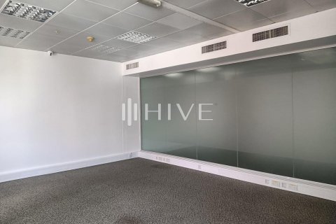 Office in Sheikh Zayed Road, Dubai, UAE 186.1 sq.m. № 578768 - photo 4