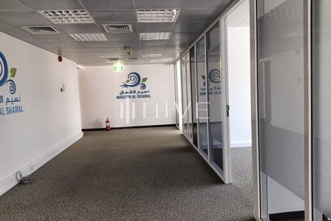 Office in Sheikh Zayed Road, Dubai, UAE 186.1 sq.m. № 578768 - photo 9