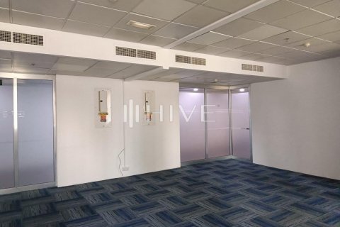 Office in Sheikh Zayed Road, Dubai, UAE 186.1 sq.m. № 578768 - photo 2