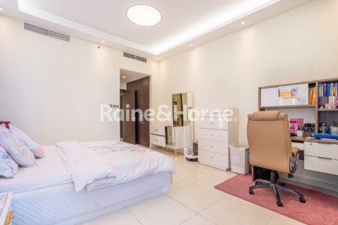 Byt v Downtown Dubai (Downtown Burj Dubai), SAE 2 ložnice, 155.8 m² Č.: 578764 - fotografie 12