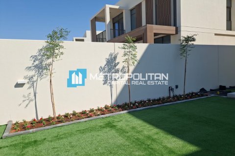 Villa zur Miete in Abu Dhabi, VAE 4 Schlafzimmer, 422.3 m2 Nr. 680529 - Foto 16
