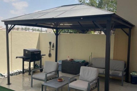 Řadový dům v Dubai Land, Dubai, SAE 2 ložnice, 161 m² Č.: 703375 - fotografie 9