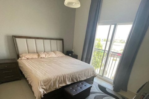 Řadový dům v Dubai Land, Dubai, SAE 2 ložnice, 161 m² Č.: 703375 - fotografie 2