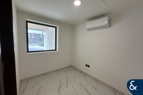 וילה להשכרה ב Mohammed Bin Rashid City, Dubai, איחוד האמירויות 4 חדרי שינה, 187 מ"ר, מספר 668158 - תמונה 16
