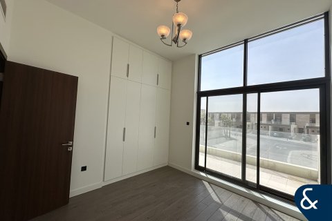 וילה להשכרה ב Mohammed Bin Rashid City, Dubai, איחוד האמירויות 4 חדרי שינה, 187 מ"ר, מספר 668158 - תמונה 2