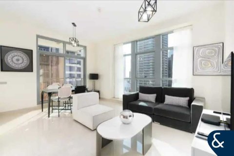 Apartemen di Downtown Dubai (Downtown Burj Dubai), UEA 1 kamar tidur, 79 m2 nomor 668140 - foto 12