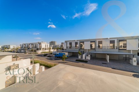 Rumah bandar di Al Furjan, Dubai, UAE 4 bilik tidur, 336 meter persegi № 648392 - foto 4