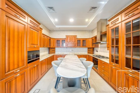 Emirates Hills, Dubai, UAE의 임대용 빌라 침실 7개, 1499제곱미터 번호 681006 - 사진 9