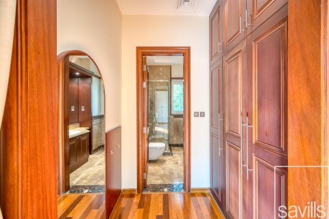 Emirates Hills, Dubai, UAE의 임대용 빌라 침실 7개, 1499제곱미터 번호 681006 - 사진 16
