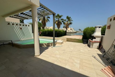 Müüa villa asukohaga Ras Al Khaimah, AÜE: 2 magamistoaga, 172 m² Nr 734938 - pilt 3