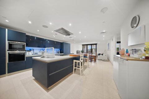 Müüa ridamaja asukohaga Al Raha Beach, Abu Dhabi, AÜE: 3 magamistoaga, 345.67 m² Nr 749239 - pilt 5