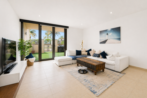 Müüa ridamaja asukohaga Al Raha Beach, Abu Dhabi, AÜE: 3 magamistoaga, 345.67 m² Nr 749239 - pilt 2