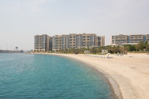 Müüa ridamaja asukohaga Al Raha Beach, Abu Dhabi, AÜE: 3 magamistoaga, 345.67 m² Nr 749239 - pilt 12