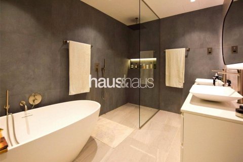 Villa in Dubai Marina, Dubai, UAE 3 bedrooms, 520 sq.m. № 625641 - photo 16