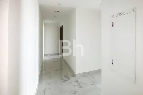 Снять в аренду квартиру в Бизнес-Бэй, Дубай, ОАЭ 3 спальни, 185м2, № 617060 - фото 14