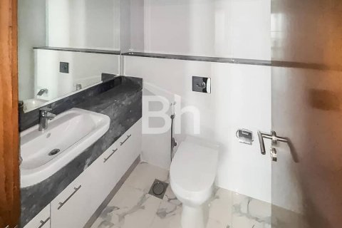 Снять в аренду квартиру в Бизнес-Бэй, Дубай, ОАЭ 3 спальни, 185м2, № 617060 - фото 11