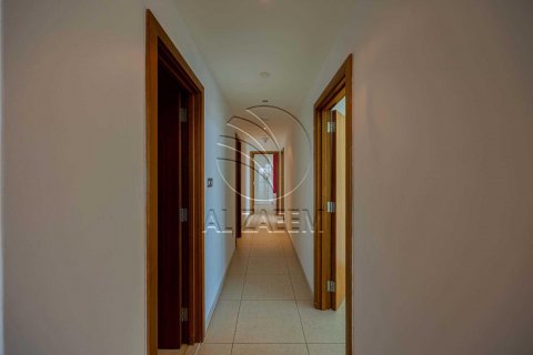 Apartment in Al Raha Beach, Abu Dhabi, UAE 3 bedrooms, 216 sq.m. № 615048 - photo 10