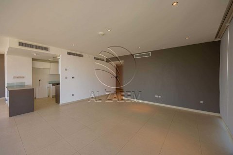 Apartment in Al Raha Beach, Abu Dhabi, UAE 3 bedrooms, 216 sq.m. № 615048 - photo 12