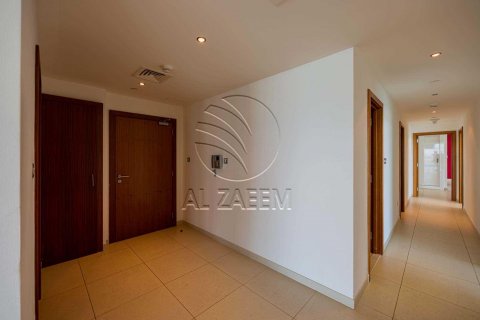 Apartment in Al Raha Beach, Abu Dhabi, UAE 3 bedrooms, 216 sq.m. № 615048 - photo 13