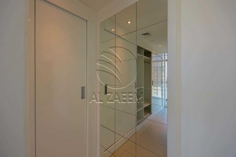 Apartment in Al Raha Beach, Abu Dhabi, UAE 3 bedrooms, 216 sq.m. № 615048 - photo 14
