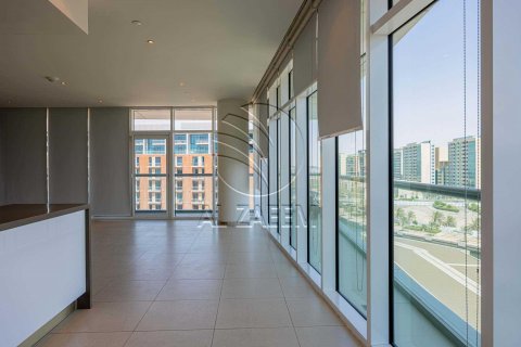 Apartment in Al Raha Beach, Abu Dhabi, UAE 3 bedrooms, 216 sq.m. № 615048 - photo 7