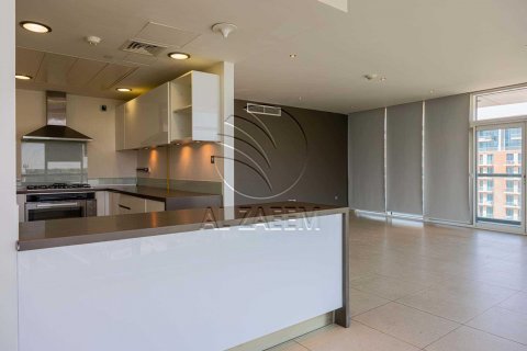 Apartment in Al Raha Beach, Abu Dhabi, UAE 3 bedrooms, 216 sq.m. № 615048 - photo 19