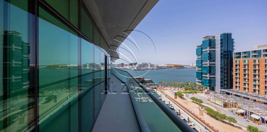 Apartment in Al Raha Beach, Abu Dhabi, UAE 3 bedrooms, 216 sq.m. № 615048