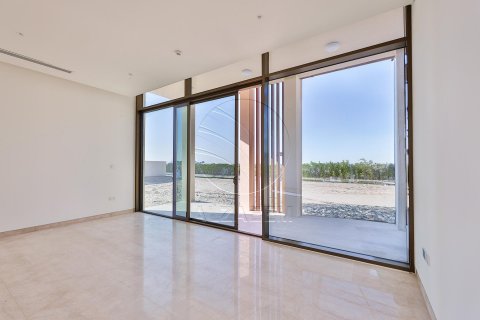 Villa in Abu Dhabi, UAE 5 bedrooms, 2122 sq.m. № 615049 - photo 10