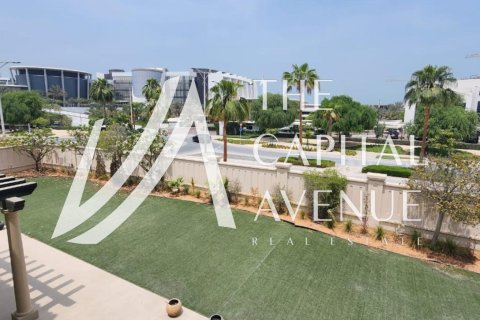 Villa à louer à Saadiyat Island, Abu Dhabi, EAU 5 chambres, 452 m2 № 652888 - photo 2