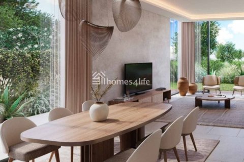 Villa in Dubai Land, UAE 4 bedrooms, 480 sq.m. № 717811 - photo 6