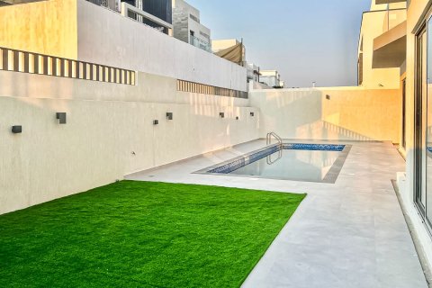 Al Furjan, Dubai, संयुक्त अरब अमीरात में विला, 6 बेडरूम, 592.59 वर्ग मीटर, संख्या 750902 - फ़ोटो 4