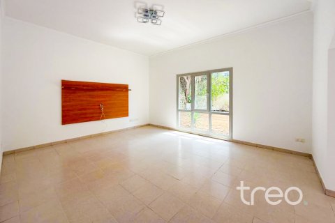 Vilă de închiriat în Meadows, Dubai, EAU 4 dormitoare, 81.66 mp.  №741133 - poză 8