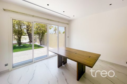 Vila v The Springs, Dubai, SAE 3 spálne, 269.79 m2 č. 741134 - Fotografia 5