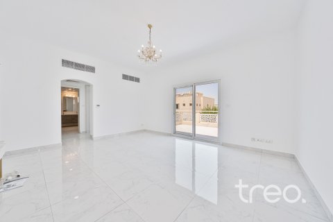 Villa zur Miete in Meadows, Dubai, VAE 4 Schlafzimmer, 50.63 m2 Nr. 741132 - Foto 12