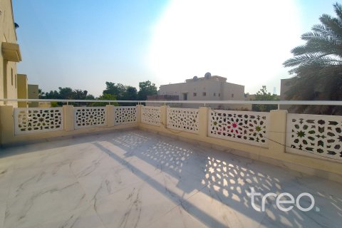 Vilă de închiriat în Meadows, Dubai, EAU 4 dormitoare, 50.63 mp.  №741132 - poză 9