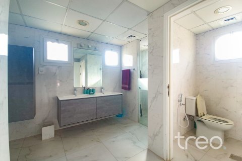 Vilă de închiriat în Meadows, Dubai, EAU 4 dormitoare, 50.63 mp.  №741132 - poză 8