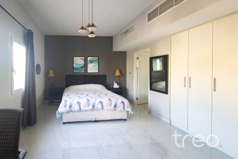 Vilă de închiriat în Meadows, Dubai, EAU 4 dormitoare, 50.63 mp.  №741132 - poză 6