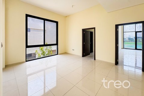 Снять в аренду виллу в DAMAC Hills (Akoya by DAMAC), Дубай, ОАЭ 5 спален, 510.78м2, № 741131 - фото 8