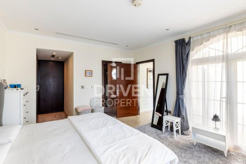 Снять в аренду виллу в Jumeirah Park, Дубай, ОАЭ 3 спальни, 678м2, № 655580 - фото 9