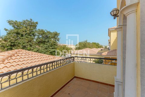 Снять в аренду виллу в Jumeirah Park, Дубай, ОАЭ 3 спальни, 678м2, № 655580 - фото 20