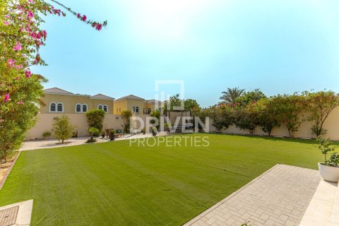 Снять в аренду виллу в Jumeirah Park, Дубай, ОАЭ 3 спальни, 678м2, № 655580 - фото 18